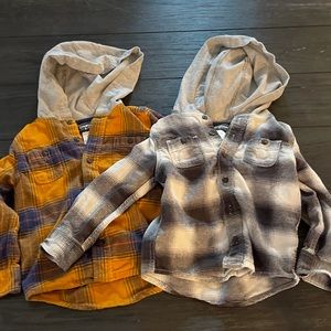 OshKosh B Gosh 3t Hooded Flannels